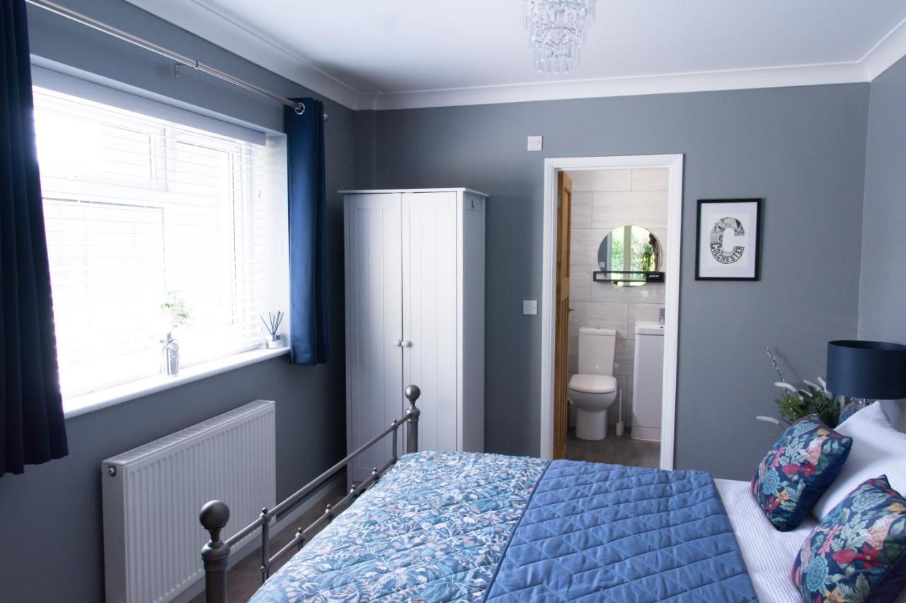 Luxury Self Catering With Cosy Cabin & Sauna In Colchester Kültér fotó